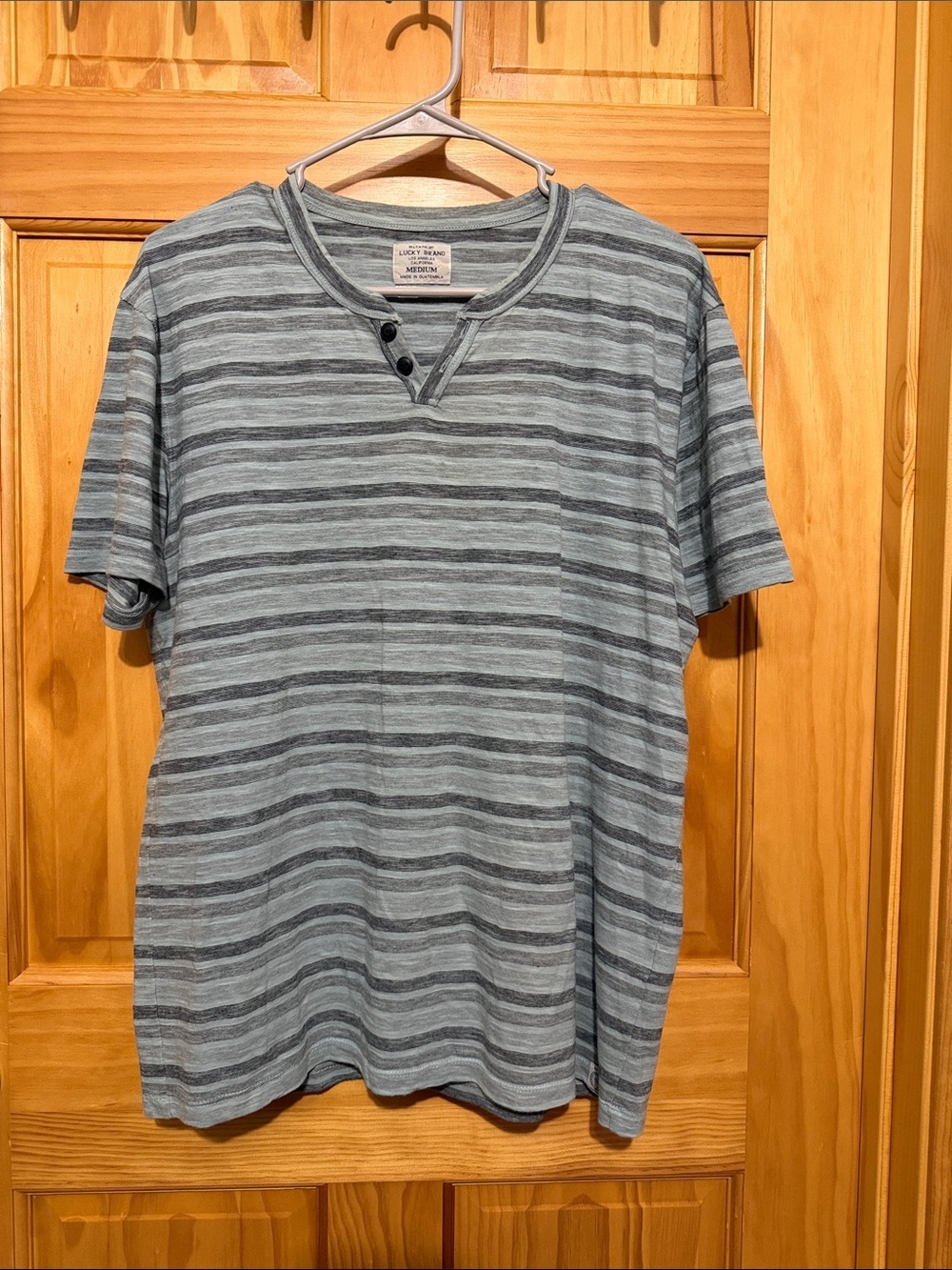 Lucky Brand Men’s Gray & Light Blue Striped Short-Sleeve Shirt, Size Medium.